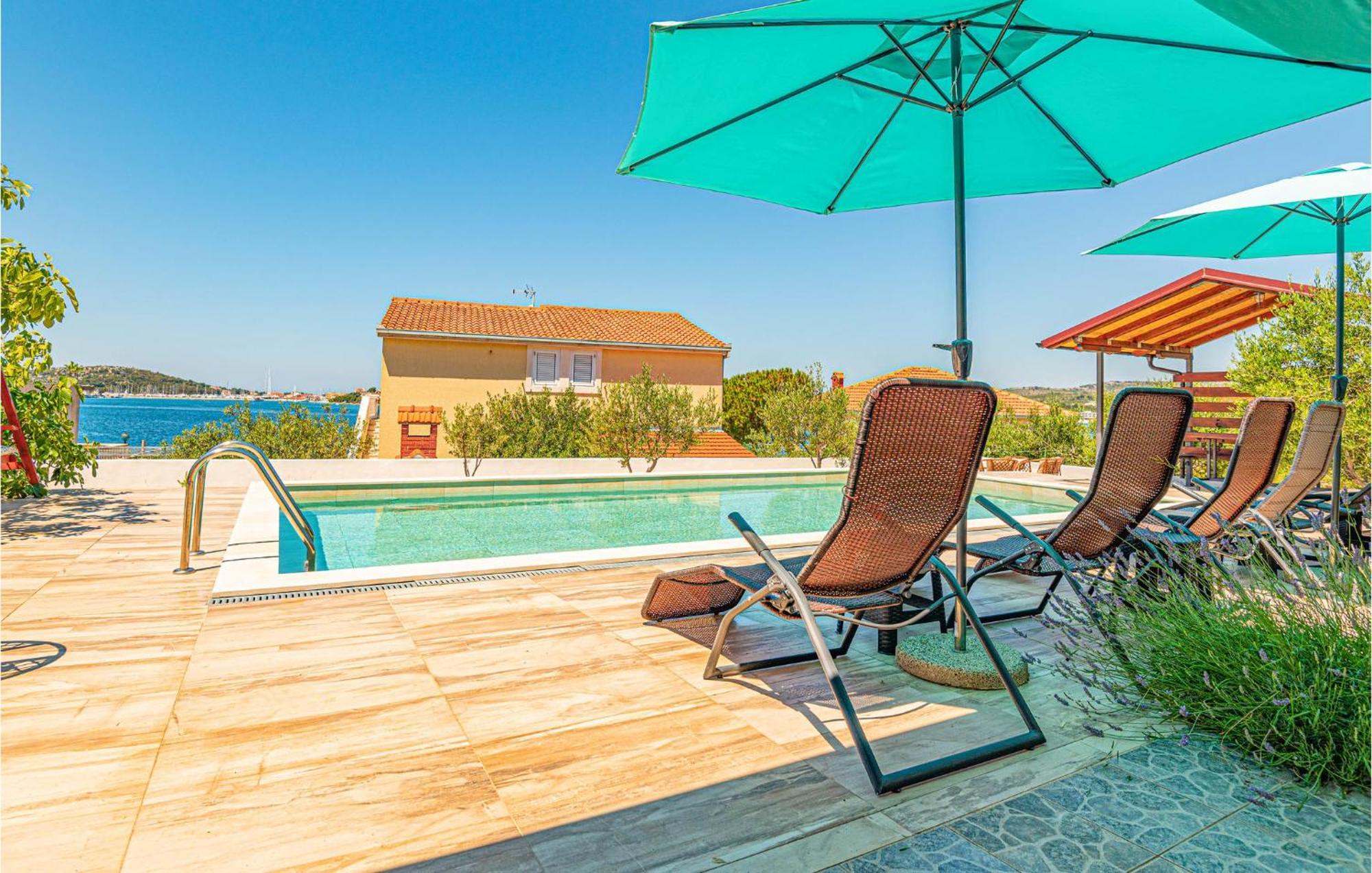 Nice Home In Zatoglav With House Sea View Podglavica Exterior foto