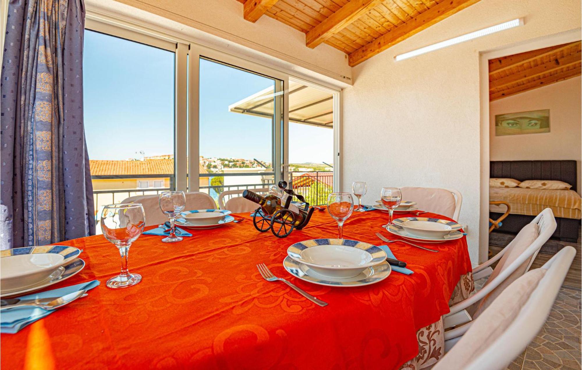 Nice Home In Zatoglav With House Sea View Podglavica Exterior foto